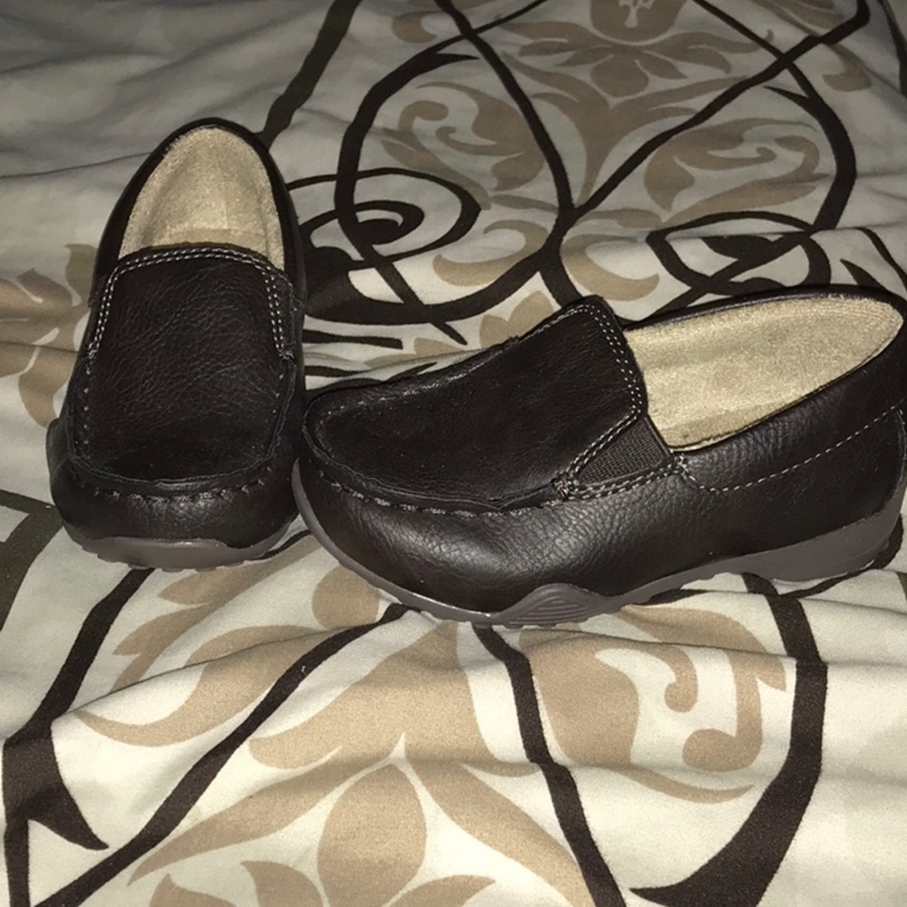 Dark brown dress shoes